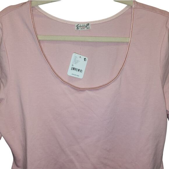 Free People Intimately SIZE LARGE Thong Bodysuit in Pretty Petal Rose NWT - Picture 3 of 6